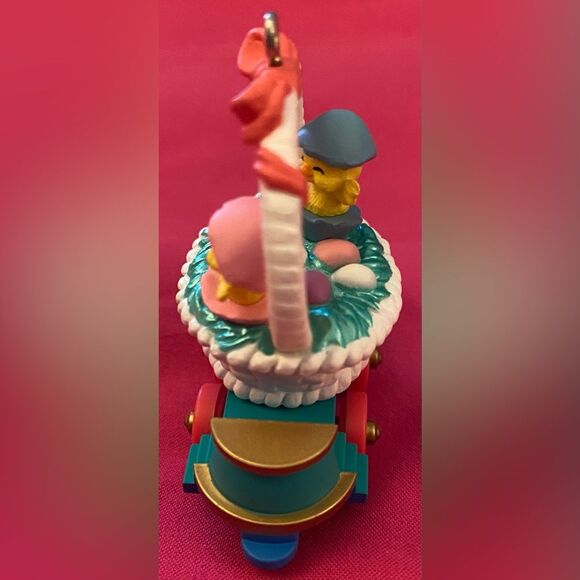 Easter Hallmark Keepsake Ornament 1999 Flatbed Car Cottontail Express #4 Series - Picture 6 of 7